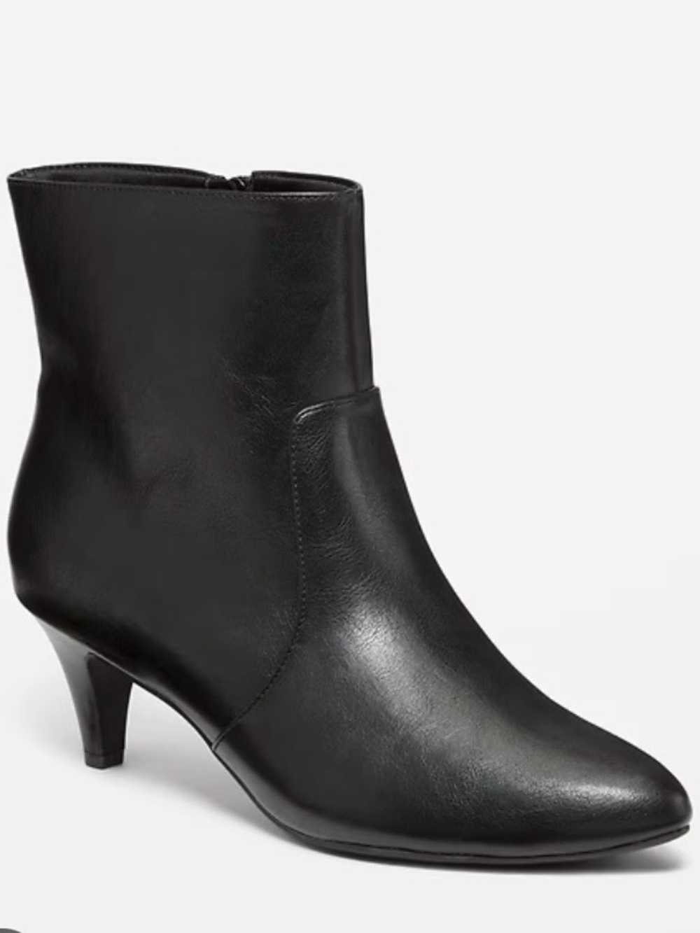 Old Navy Black Leather Pointed Toe Ankle Boots